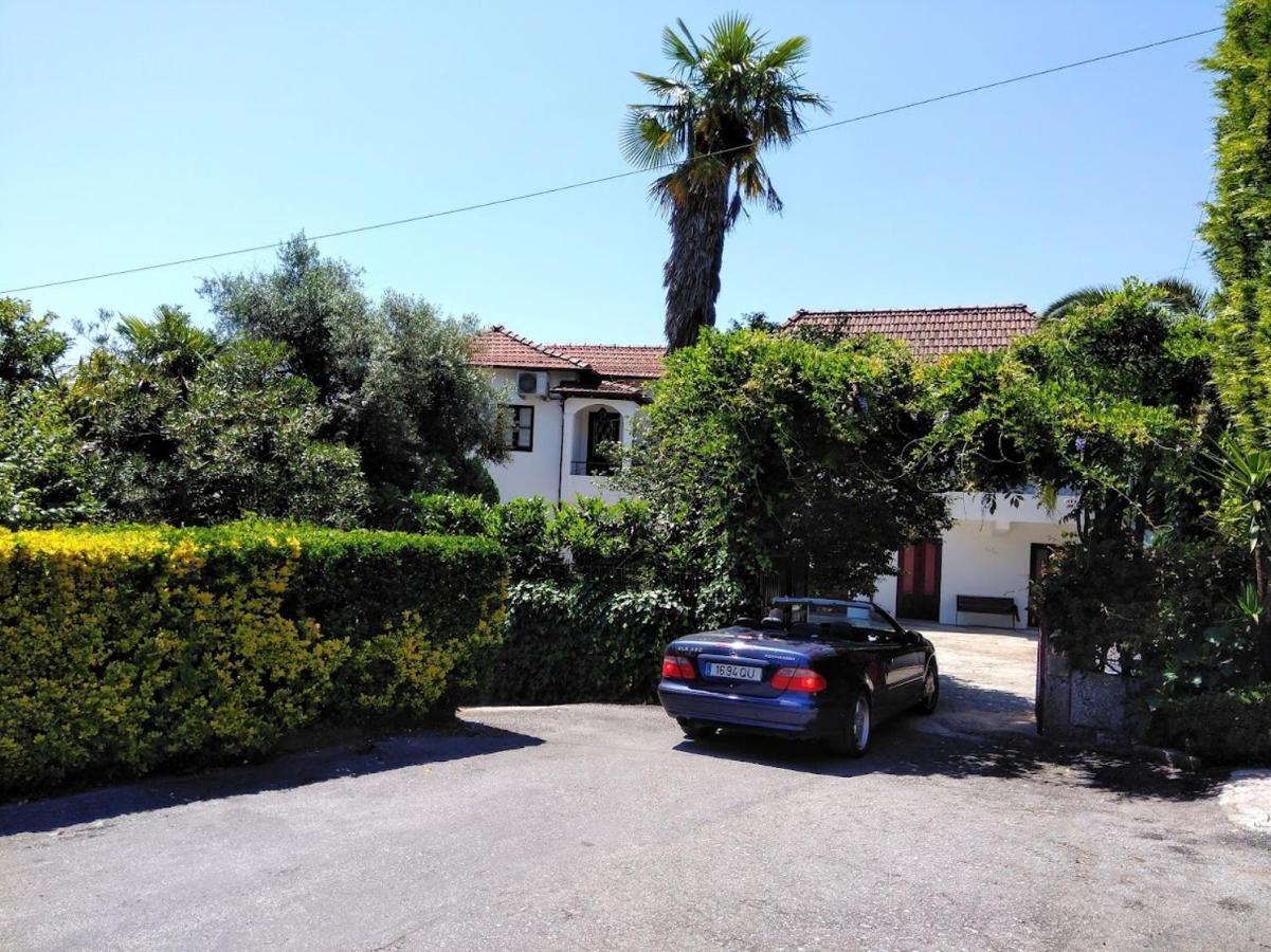 Villa Casa De Marlaes Lousada Exterior foto
